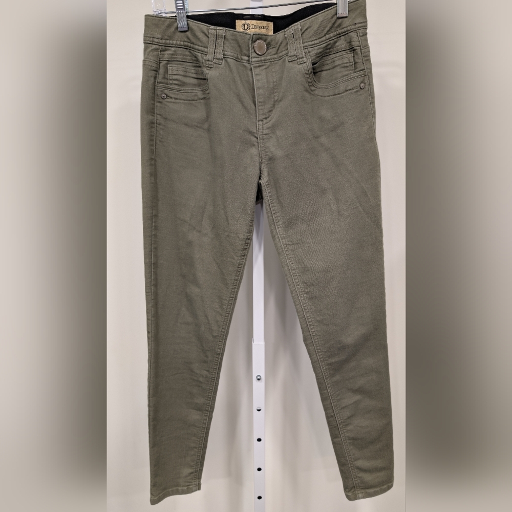 Democracy Skinny Pants in Olive Green